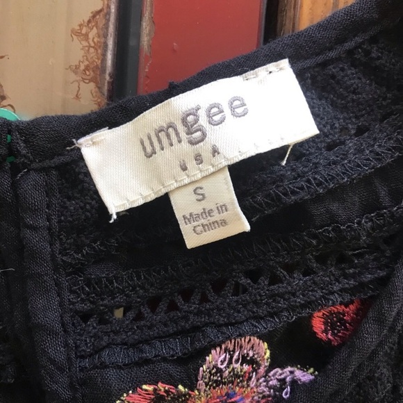 SOLD Umgee Embroidered Bohemian Tunic Dress - Picture 4 of 8